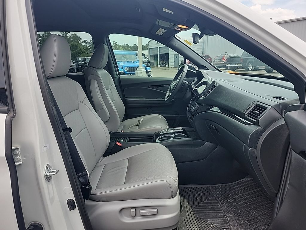 Used 2023 Honda Passport Elite image 39