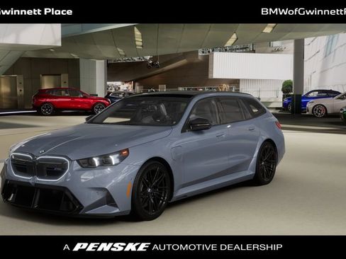 New 2026 BMW M5 Touring image 1
