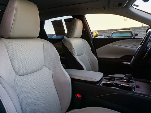 Used 2023 Lexus RX 350 FWD image 16