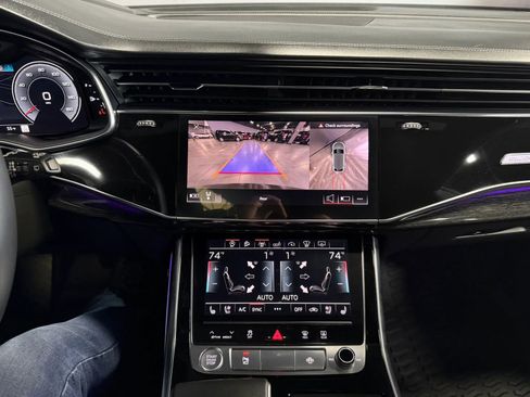 Used 2019 Audi Q8 Prestige image 18
