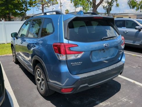 Used 2020 Subaru Forester Premium w/ Popular Package #1 AWD/4WD image 11