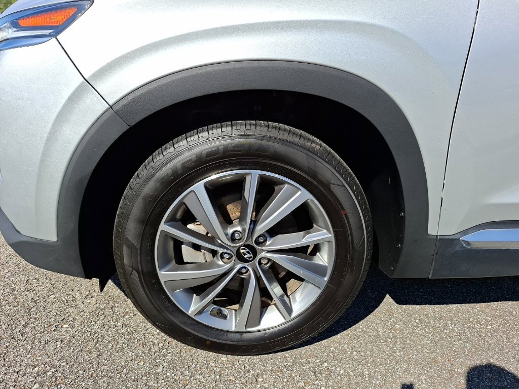 Used 2020 Hyundai Santa Fe SEL w/ Convenience Package FWD image 10