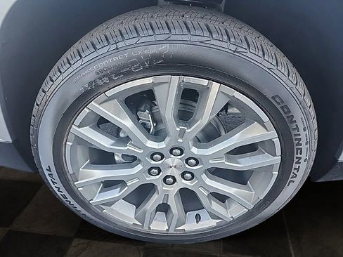 New 2026 GMC Acadia Denali w/ Super Cruise Package AWD/4WD image 6