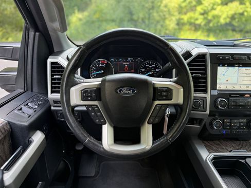 Used 2019 Ford F350 Lariat w/ Chrome Package AWD/4WD image 11