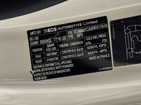 Used 2024 INEOS Grenadier Station Wagon AWD/4WD image 25