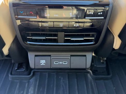 Certified 2024 Acura MDX SH-AWD w/ Technology Package image 14