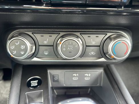 New 2025 Nissan Kicks SV w/ SV Premium Package image 15