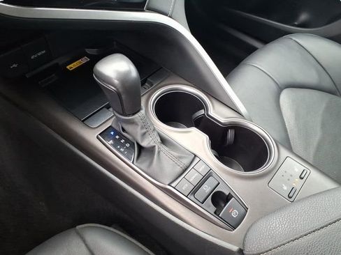 Used 2024 Toyota Camry XSE image 13