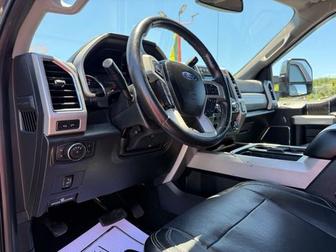 Used 2018 Ford F350 Lariat w/ Chrome Package AWD/4WD image 19
