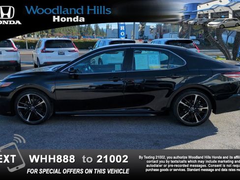 Used 2018 Toyota Camry XSE image 8