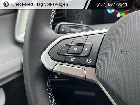 New 2026 Volkswagen Tiguan SE image 34