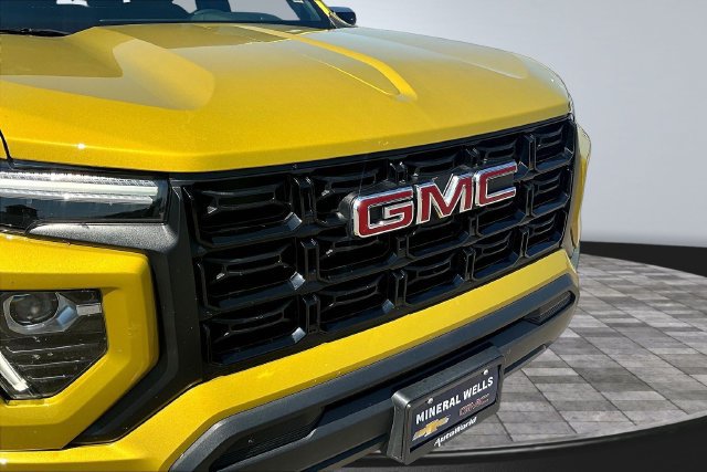 Used 2024 GMC Canyon Elevation RWD image 32