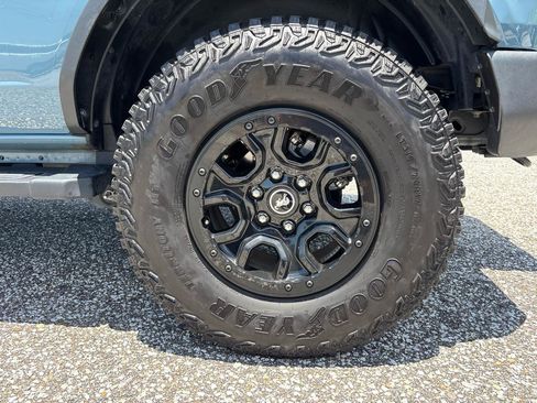 Used 2023 Ford Bronco Wildtrak AWD/4WD image 21