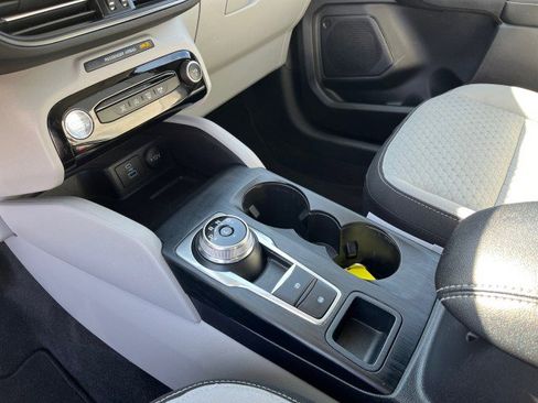 Used 2023 Ford Escape Active w/ Tech Pack #1 image 18