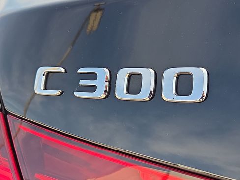 Used 2025 Mercedes-Benz C 300 Sedan image 8