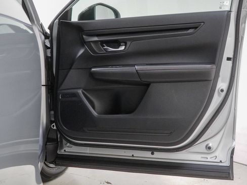 Certified 2025 Honda CR-V Sport image 33
