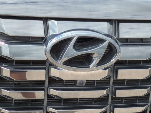 Used 2023 Hyundai Palisade Limited FWD image 13