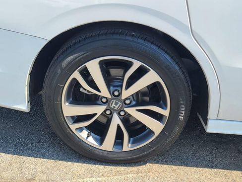 Used 2023 Honda Odyssey Touring image 35