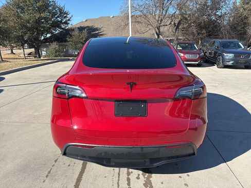 Used 2023 Tesla Model Y Long Range image 6