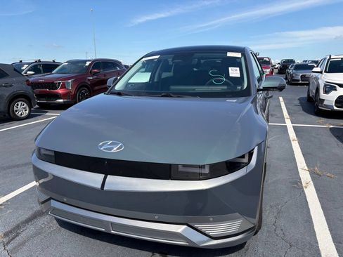 Used 2023 Hyundai Ioniq 5 Limited w/ Cargo Package RWD image 11