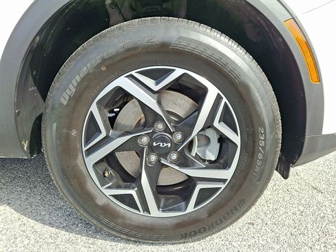 Certified 2023 Kia Sportage LX AWD/4WD image 8