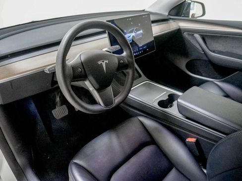Used 2023 Tesla Model Y Long Range AWD/4WD image 20