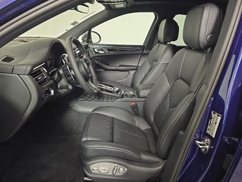 New 2026 Porsche Macan Turbo image 5