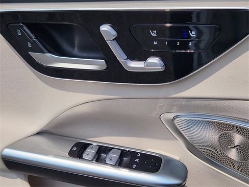 Certified 2025 Mercedes-Benz C 300 4MATIC Sedan image 11