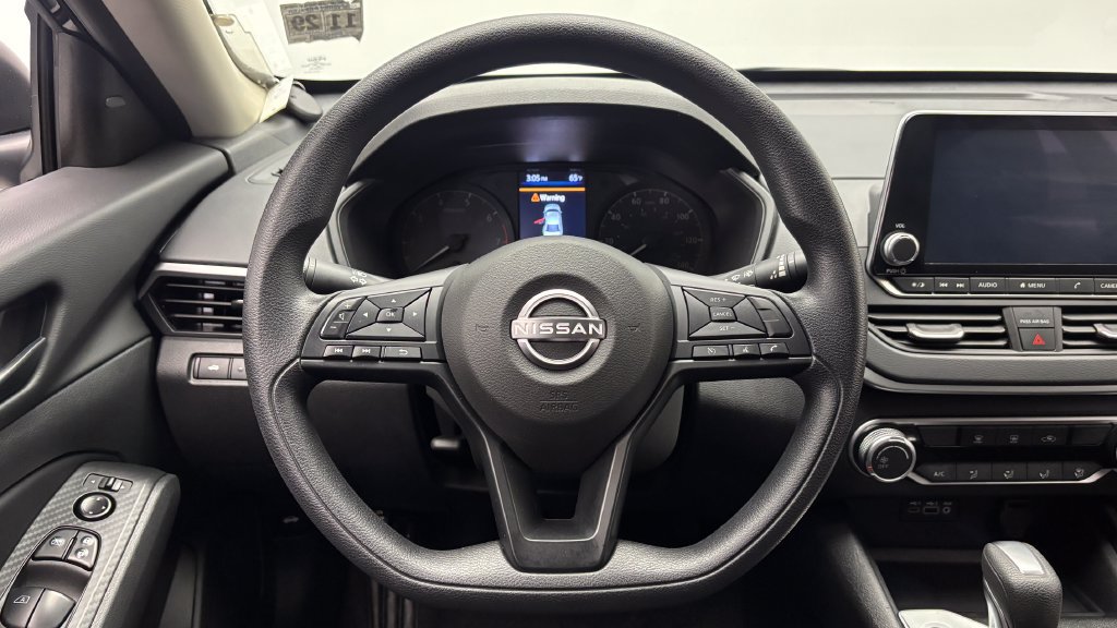Used 2025 Nissan Altima 2.5 S FWD image 25