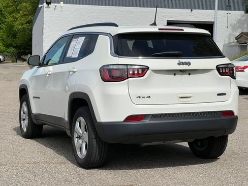 Used 2018 Jeep Compass Latitude w/ Popular Equipment Group AWD/4WD image 9