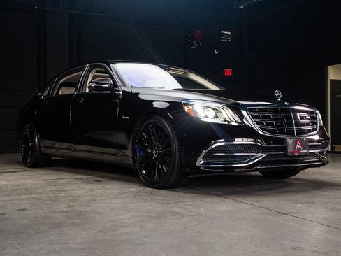 Used 2018 Mercedes-Benz Maybach S 560 4MATIC image 10