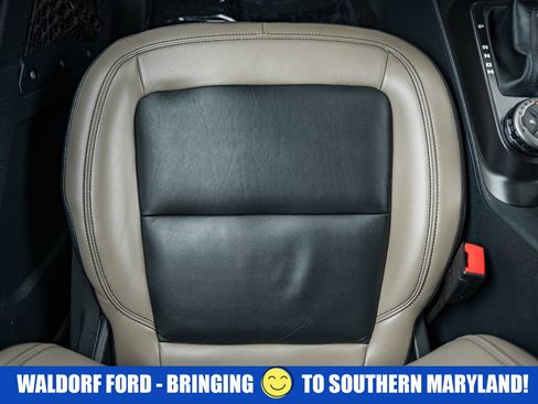 Used 2023 Ford Bronco Wildtrak image 35