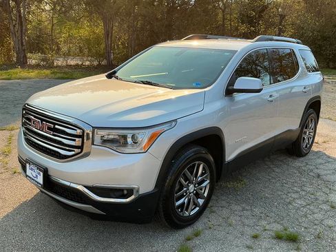 Used 2017 GMC Acadia SLT AWD/4WD image 10