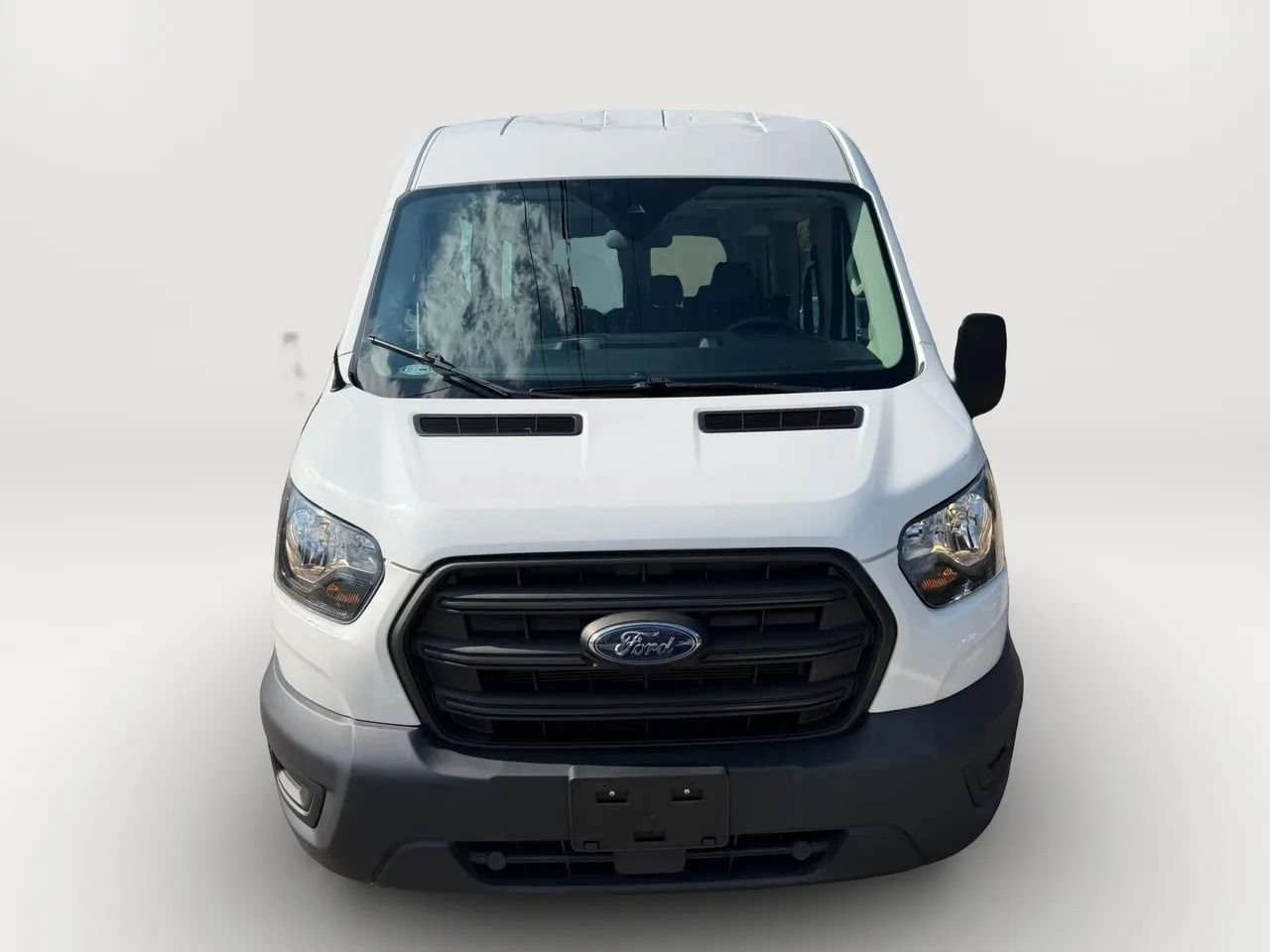 Used 2020 Ford Transit 150 XL RWD image 8