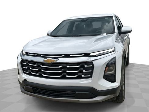Used 2026 Chevrolet Equinox LT FWD image 1