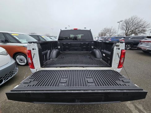 Used 2021 Ford F150 XLT w/ Trailer Tow Package image 9