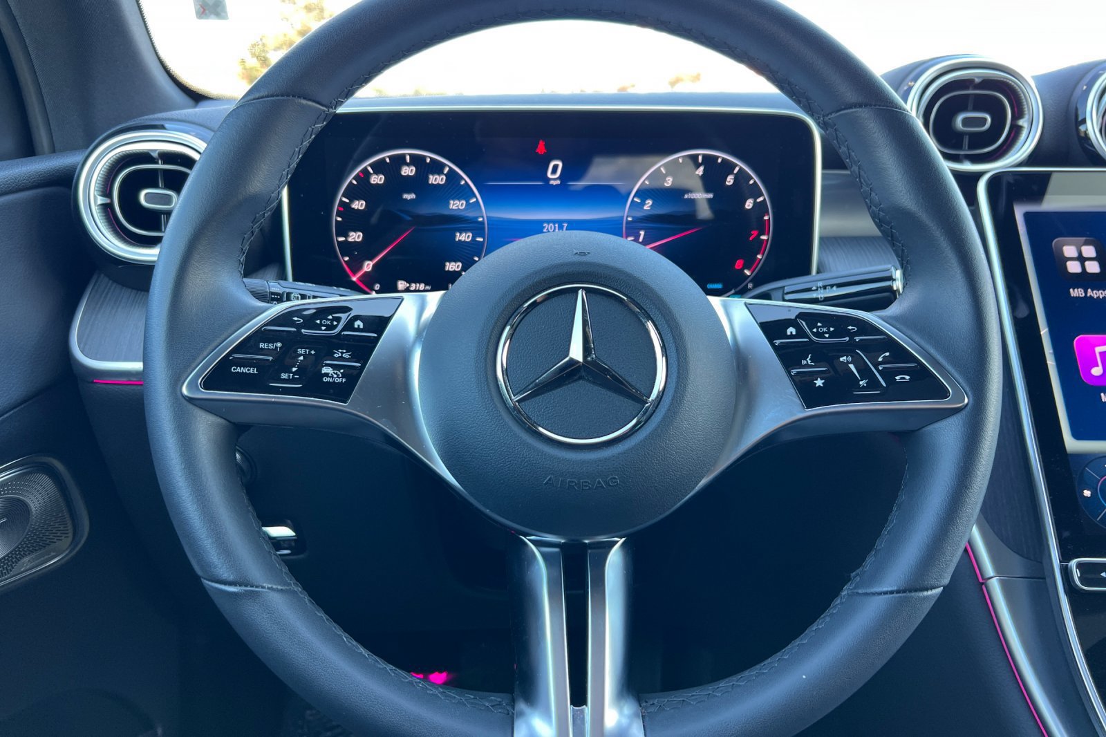 Used 2026 Mercedes-Benz GLC 300 image 26