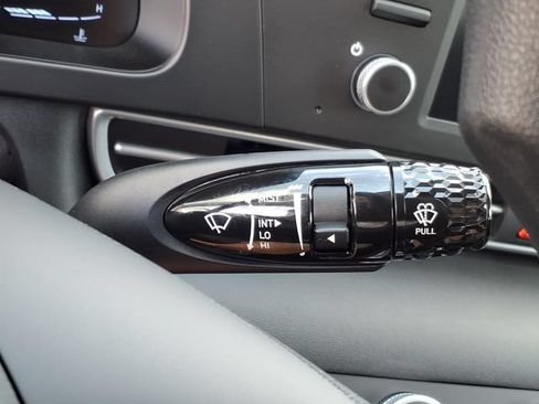New 2026 Hyundai Elantra SE FWD image 29