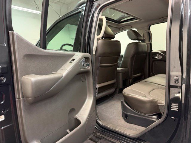 Used 2019 Nissan Frontier PRO-4X AWD/4WD image 23