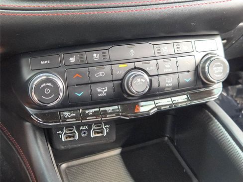 Certified 2024 Dodge Durango GT RWD image 33
