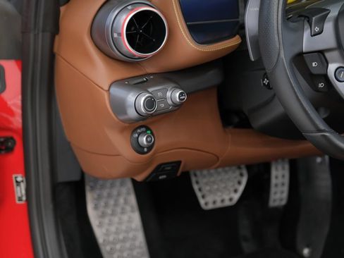 Used 2021 Ferrari 812 GTS RWD image 37