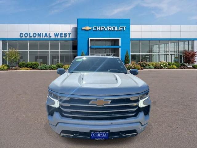 Used 2025 Chevrolet Silverado 1500 High Country w/ High Country Premium Package AWD/4WD image 16
