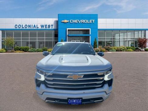 Used 2025 Chevrolet Silverado 1500 High Country w/ High Country Premium Package AWD/4WD image 16