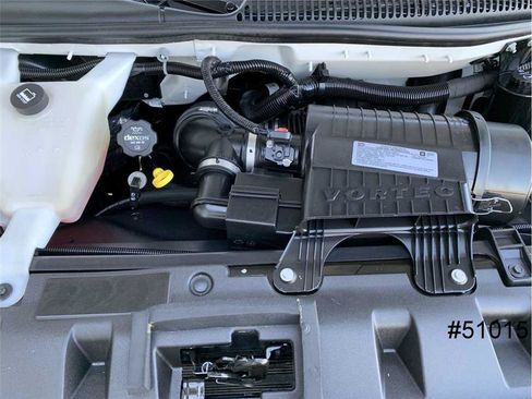 Used 2020 Chevrolet Express 3500 w/ Driver Convenience Package image 14