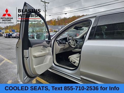 Used 2022 Volvo XC90 T6 Inscription image 9