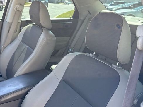 Used 2008 Chrysler 300 Touring RWD image 8