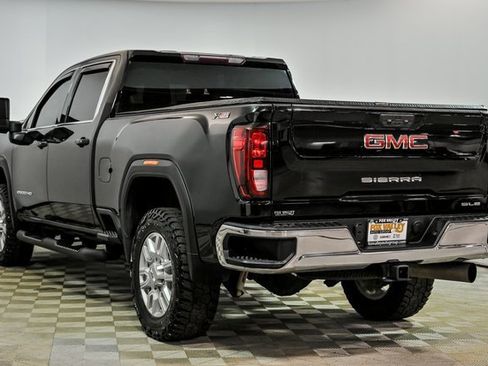 Used 2022 GMC Sierra 2500 SLE w/ SLE Value Package; image 5