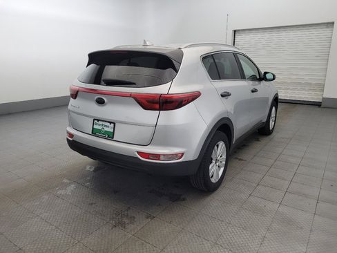 Used 2018 Kia Sportage LX w/ LX Popular Package image 9