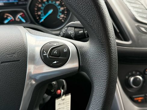 Used 2016 Ford Escape SE AWD/4WD image 19