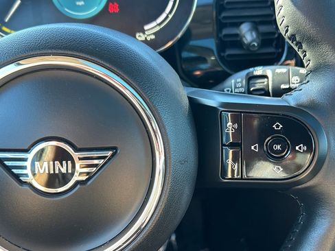 Used 2024 MINI Cooper SE image 19